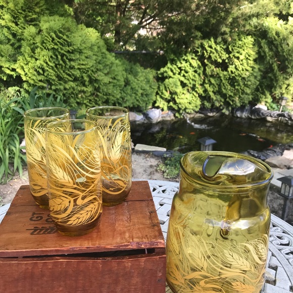 Vintage Anchor Hocking Golden Wheat pitcher set. - Picture 5 of 16